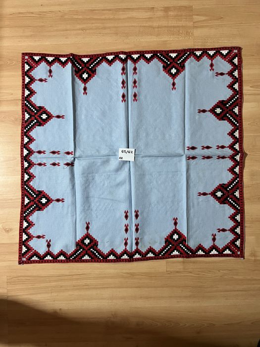 Ръчно бродирани карета