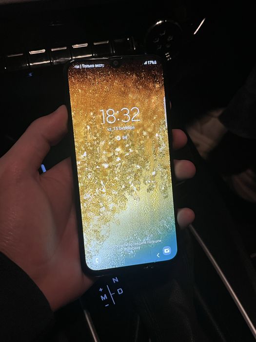 Samsung a40 (64гб)