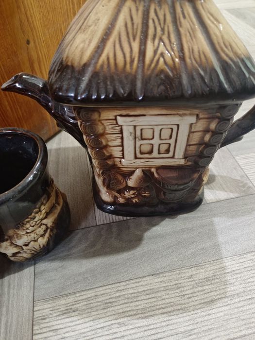 Сервиз.     чайный