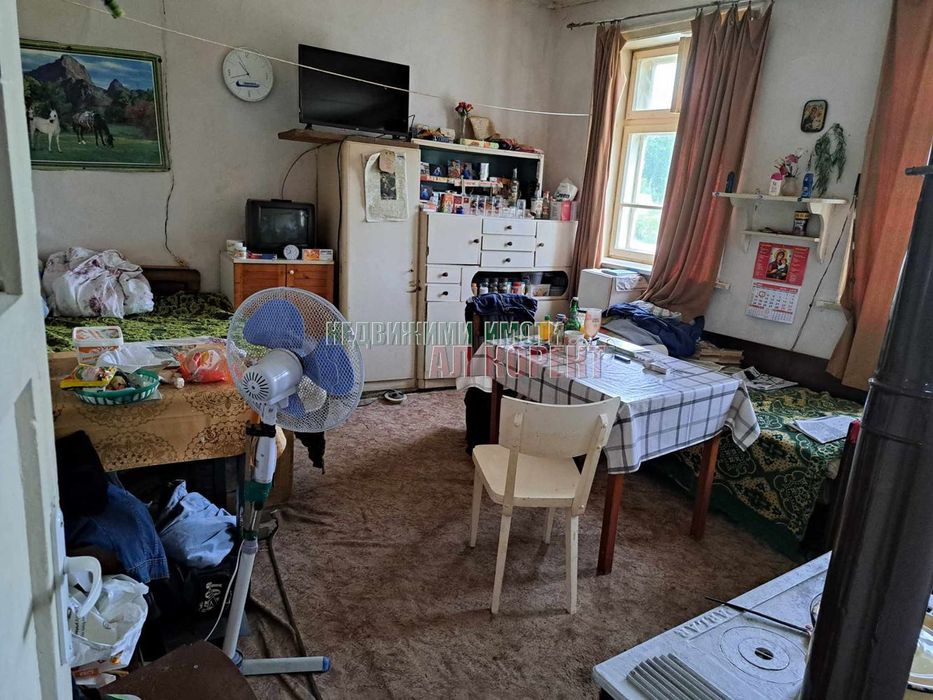 Продава се Къща в с. Стефан Караджа, Област Варна - 157 кв.м за 98 €/кв.м - Снимка #3