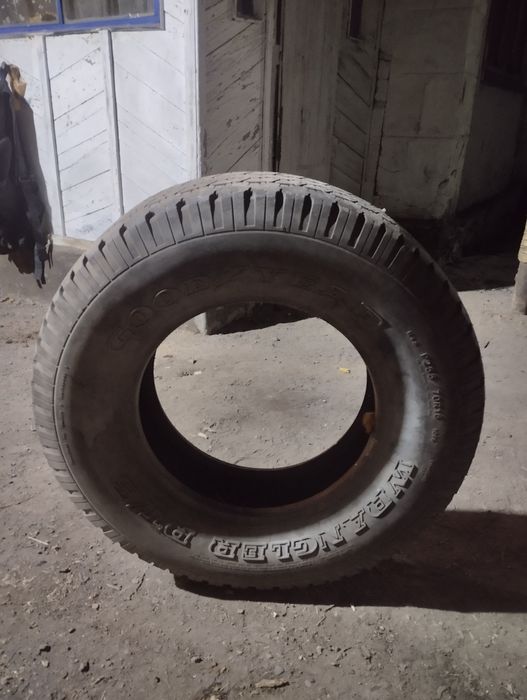 Продаю шины P255/70/R16