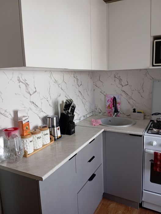 Срочно продам кухни