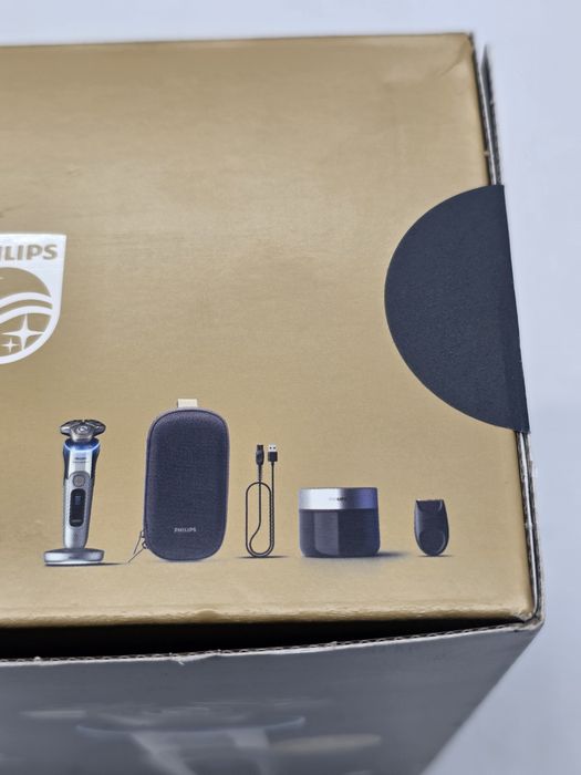 Aparat electric de barbierit PHILIPS i9000 Prestige Ultra XP9404/31, tehnologie SkinIQ Pro, autonomie 60 min, produs SIGILAT