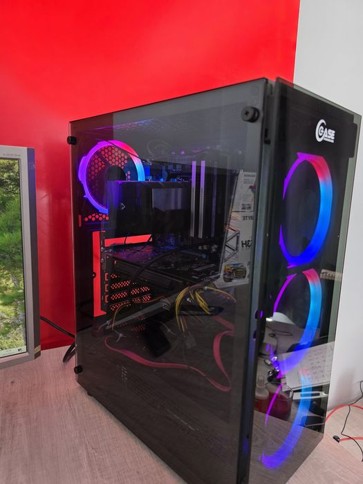 Бюджетен компютър с монитор