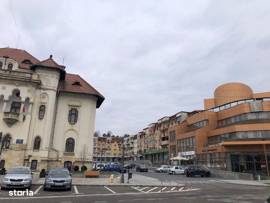 Apartament 3 camere Campulung vis-a-vis Primarie | Ultracentral