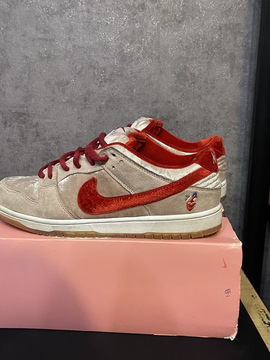 Кроссовки nike dunk sb X strangelove
