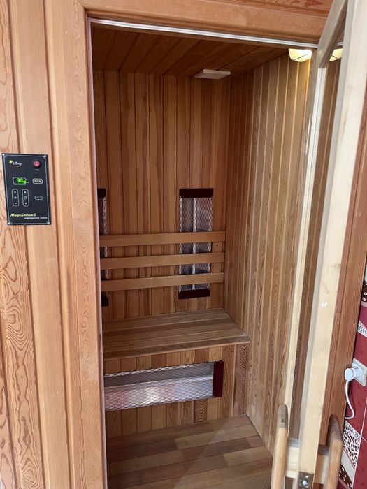 Сдается двухэтажный коттедж с сауной