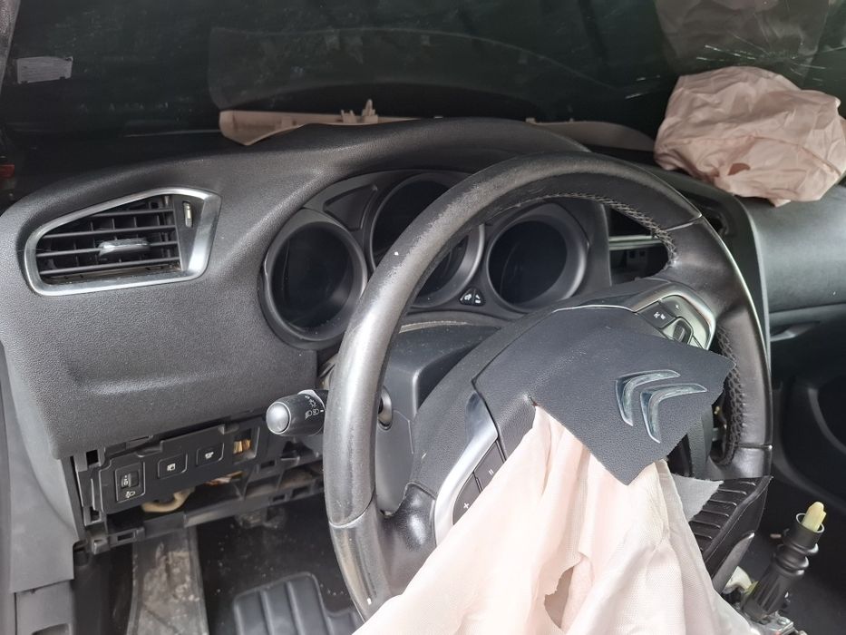 Citroen C4 1.6hdi 112 2011г на части