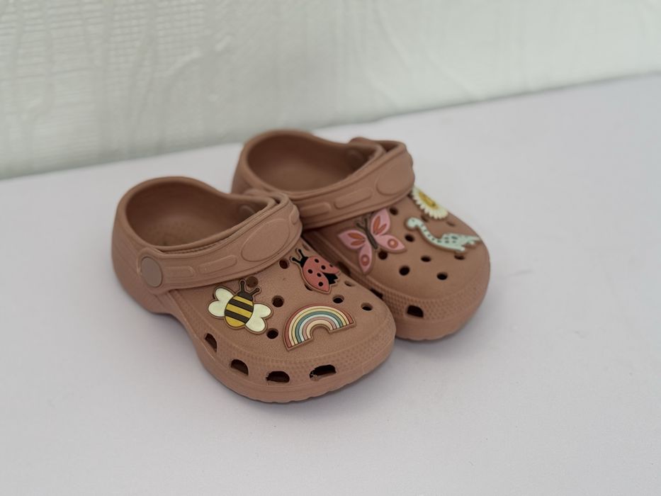 Обувь на девочку по 2000