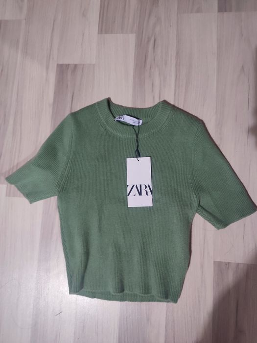 Къса блузка ZARA