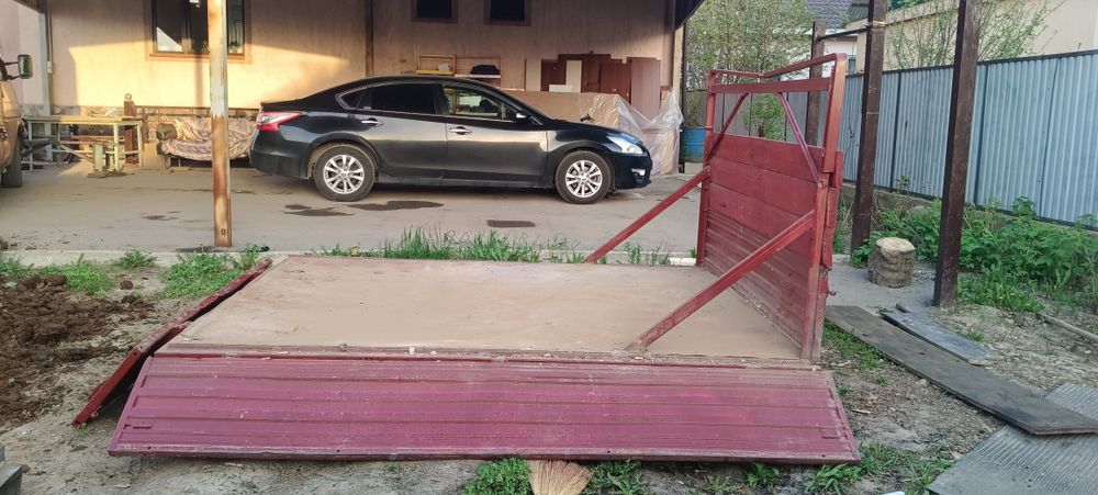 Борт из Германии