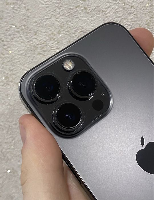 Продам iPhone 13 Pro