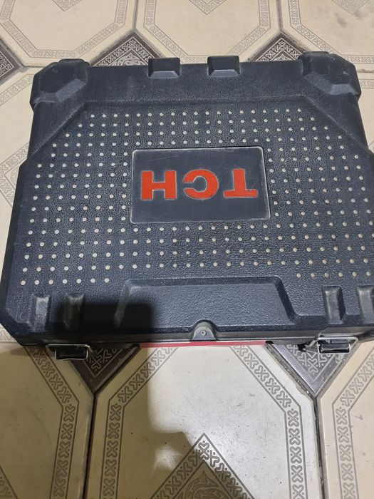 Продаю шуруповерт дрель