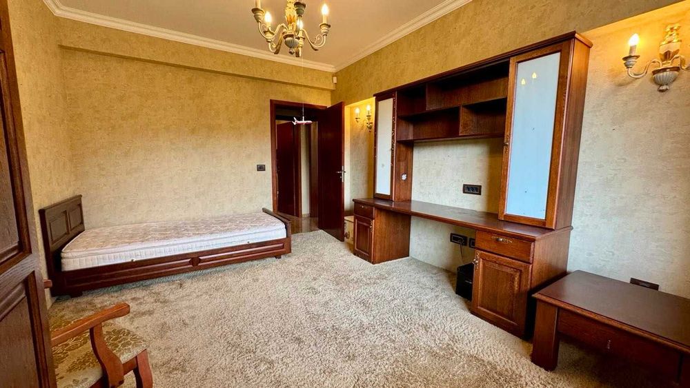 Продава се Тристаен апартамент в София, Витоша - 142 кв.м за 3200 €/кв.м - Снимка #7
