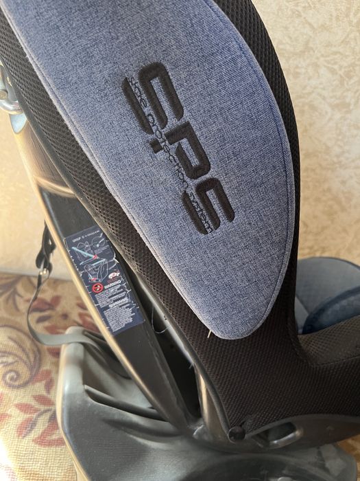 Продам детское авто кресло