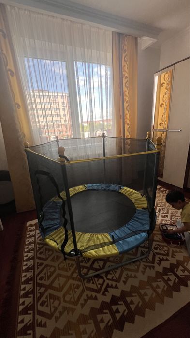 Продам батут детский