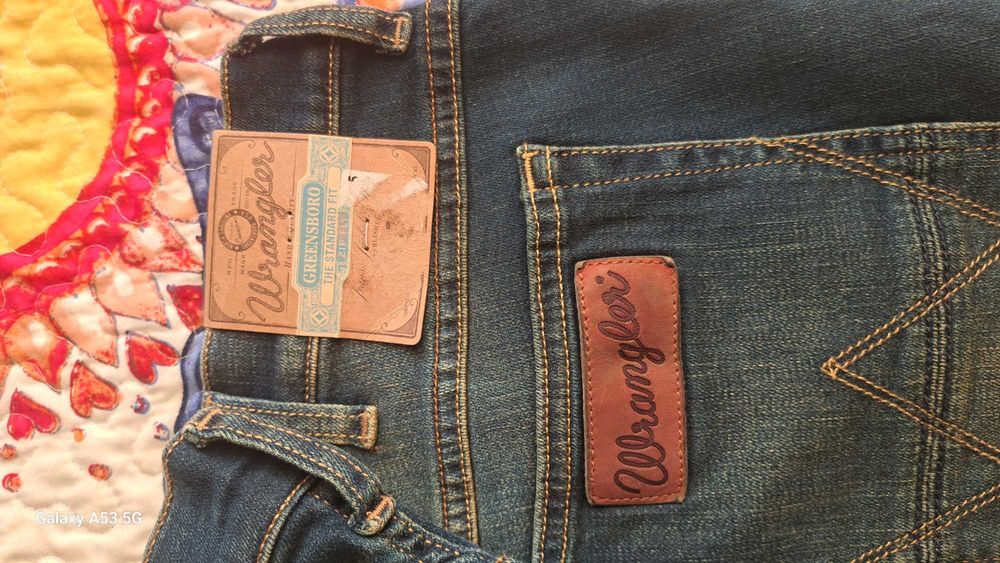 Дънки вранглер..