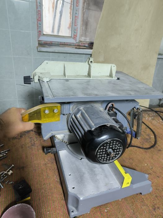 Торцовка углорез турецкий профессиональный.