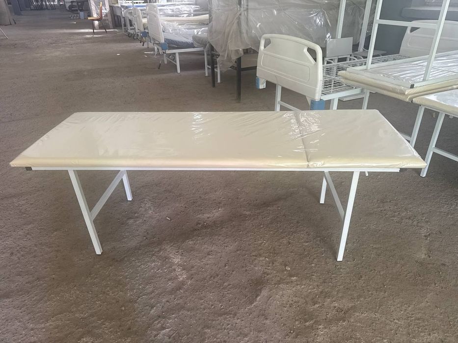 Кушетка смотровая