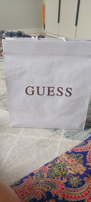 Продаю сумку GUESS