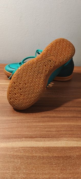 Adidași pentru Fotbal