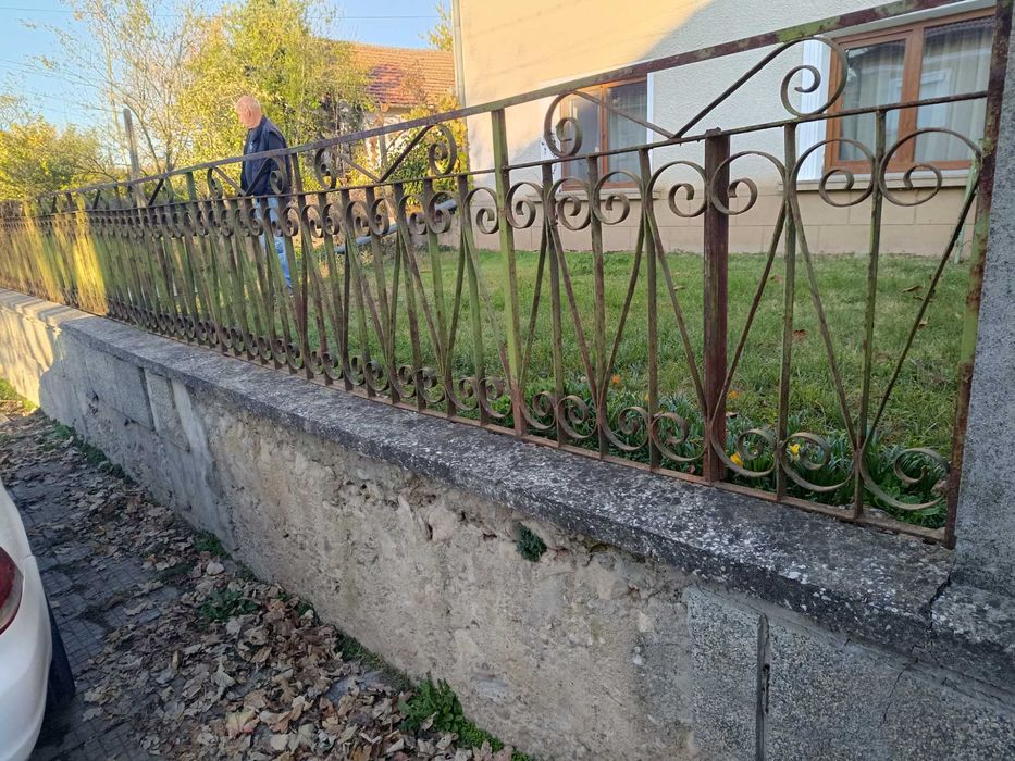 Масивна Ограда с Орнаменти 15м.