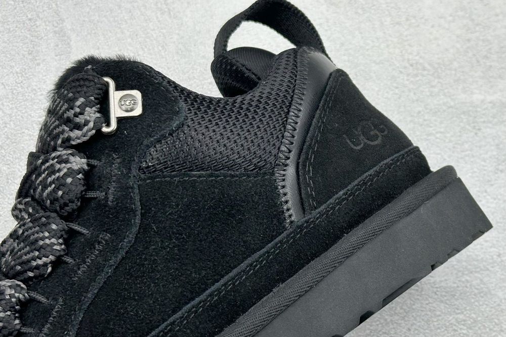 Продавам нов Ugg размер 37