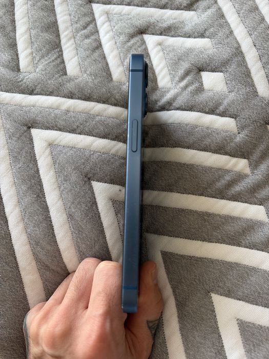 Iphone 13 128gb в идеальном состояние