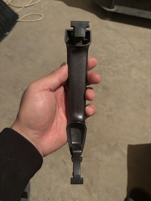 Наружная ручка двери