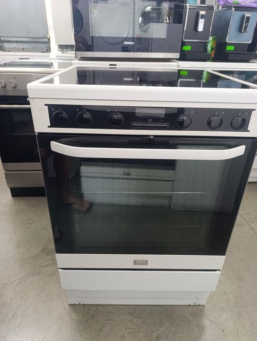 Готварска печка ELECTROLUX VOSS с индукционен плот