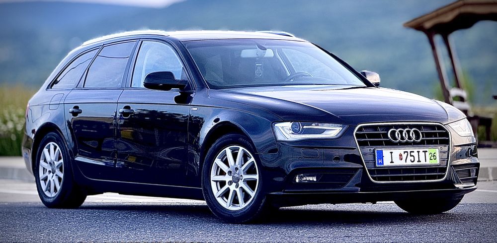 Audi A4 B8.5  S-line