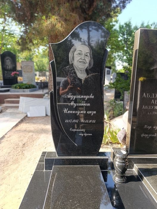 Памятники качества и низкие цены