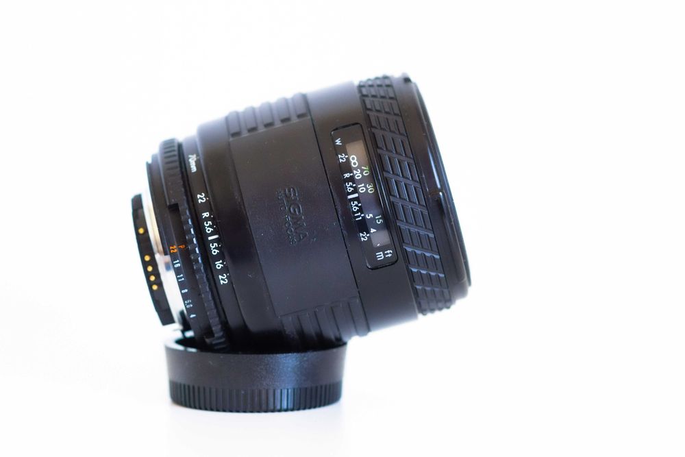 Obiectiv Sigma 70 - 210 D pentru Nikon FX