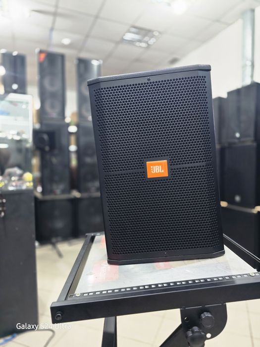 Колонка JBL для караоке бар