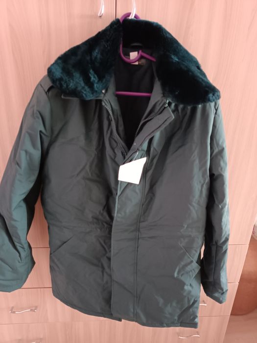 Новая куртка 48 р, рост 176 новая шапка ушанка в подарок