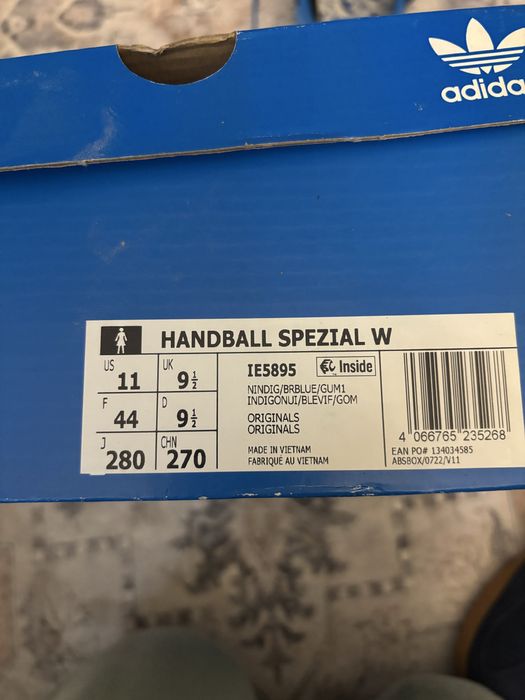 Маратонки Adidas Special