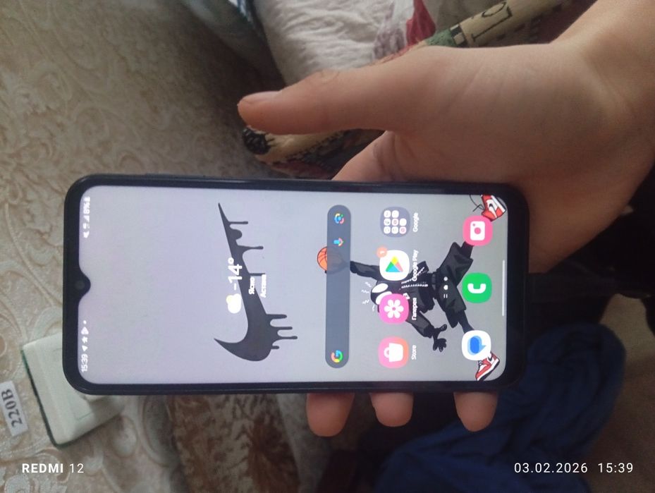 Продам телефон , описание