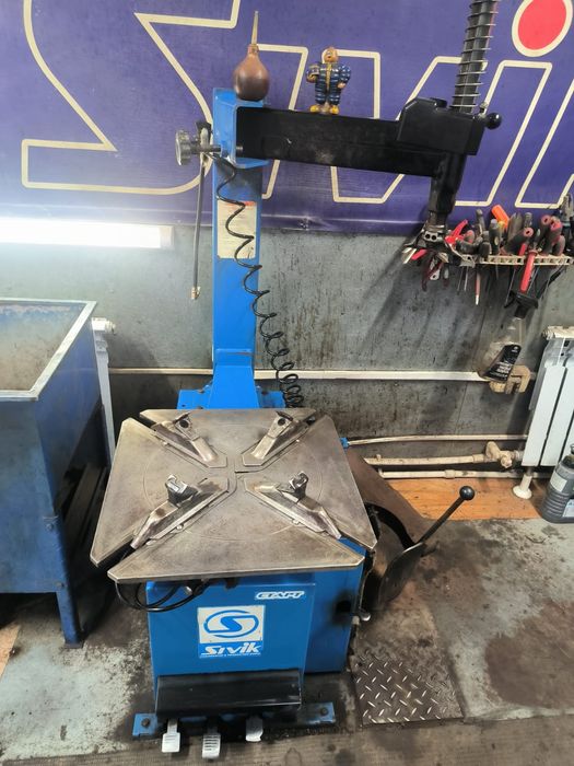 Шиномантажный станок Sivik