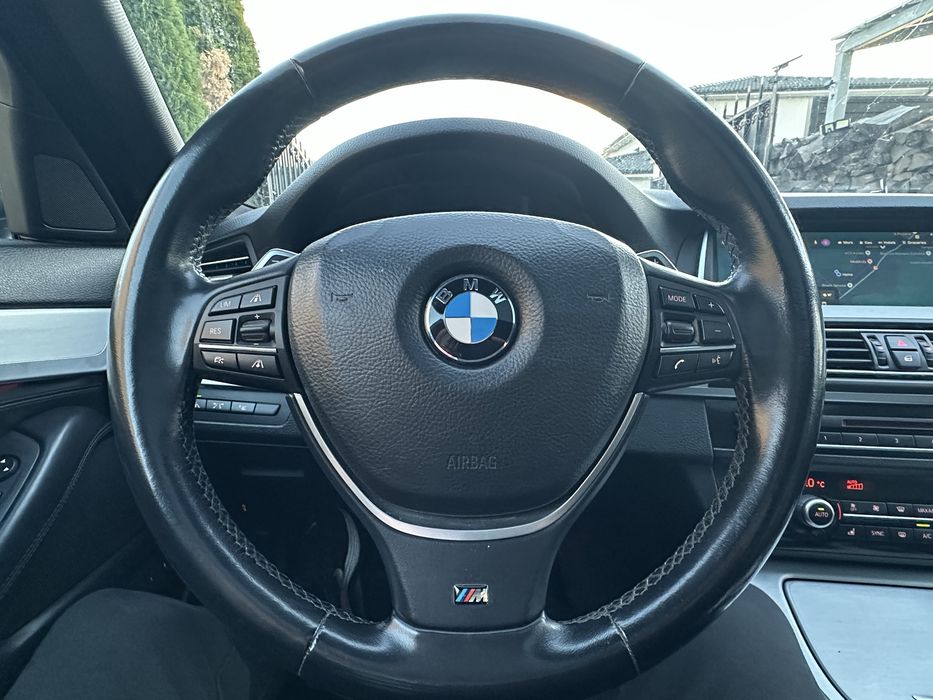 BMW 525 xDrive 4x4 2015 - Pachet M Luxury & Interior Seria 7 Heads up display Full Led