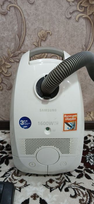 Пылесос SAMSUNG 1600 w