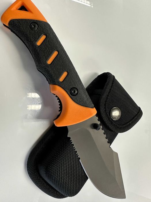 Продавам нож - Gerber Assassin's Creed