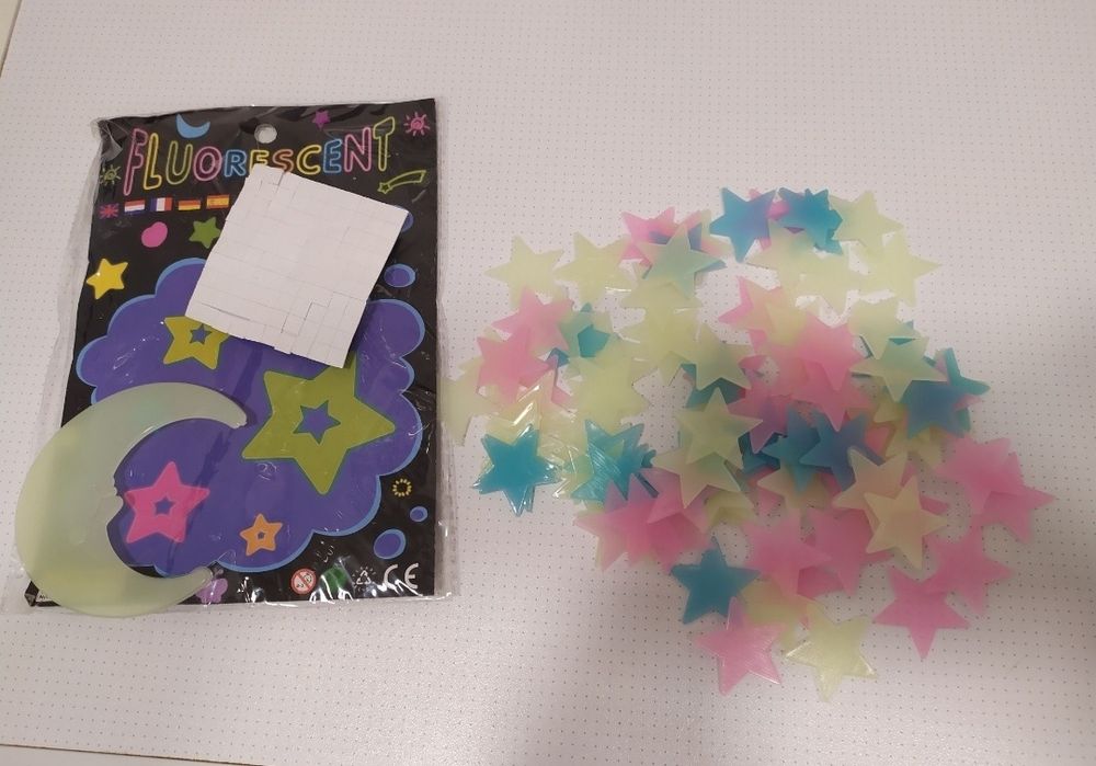 Фосфорные звёздочки и полумесяц 100 штук в упаковке. Новые