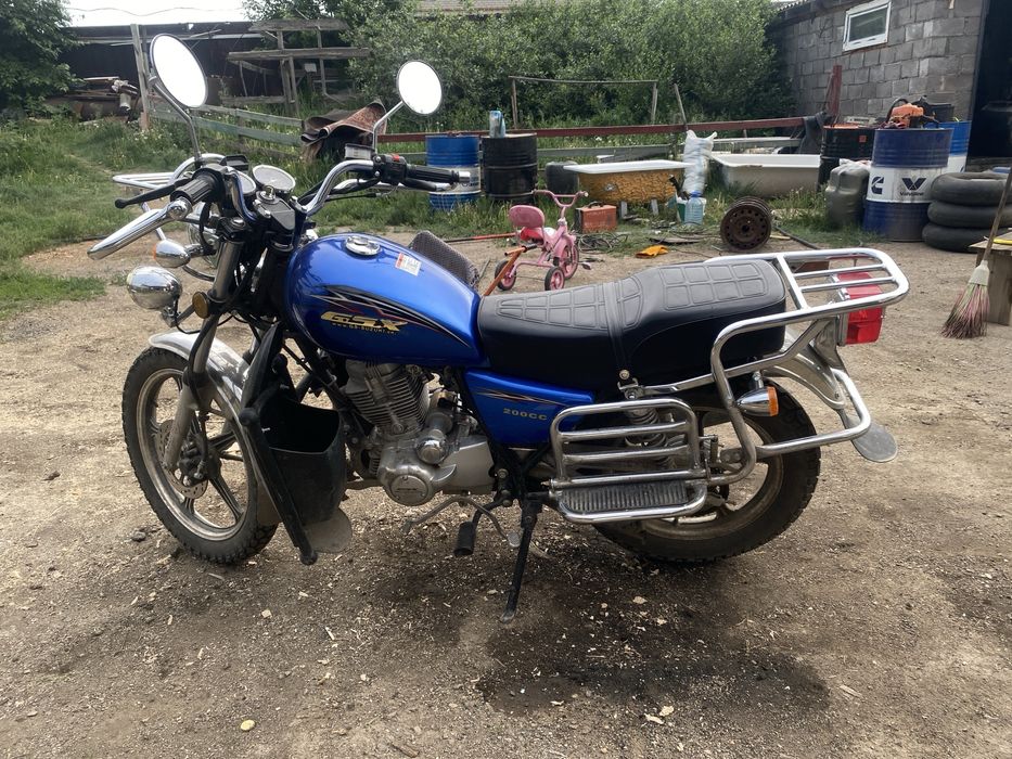 Мотоцикл GSX 200 кубов