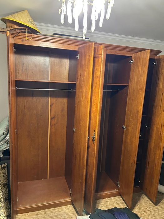 Продам шкаф дерево Малайзия