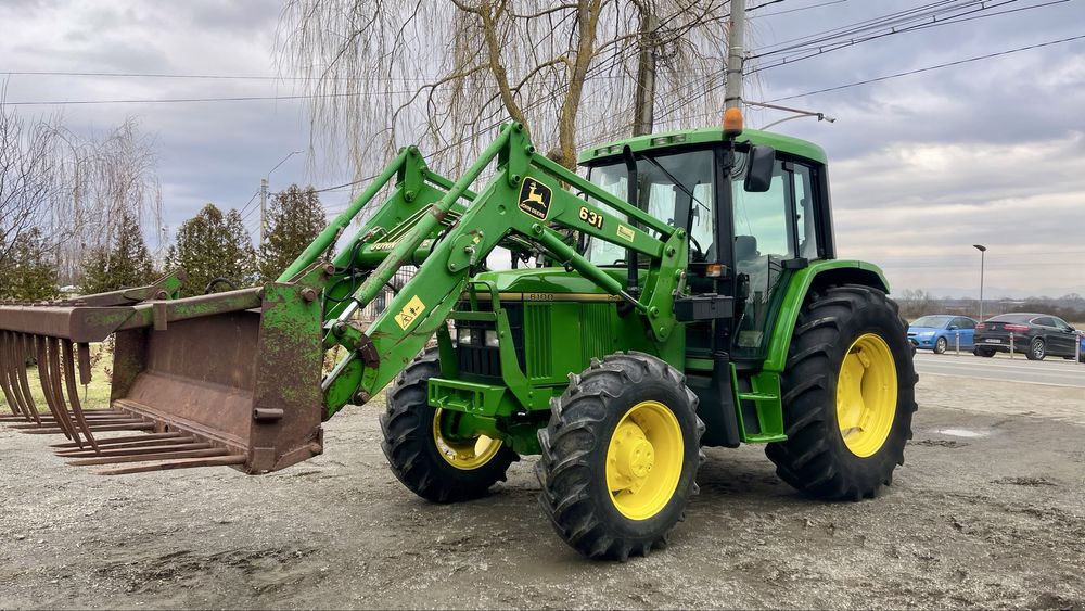 Tractor John Deere 6100 cu incarcator frontal