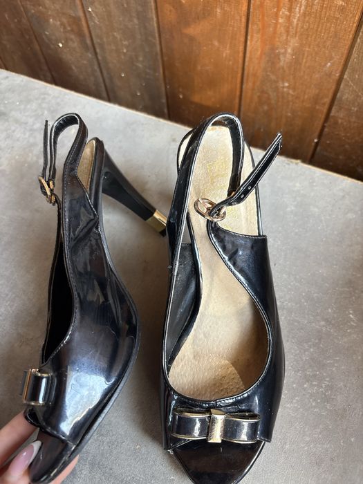 Токчета с тънък ток.