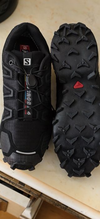 Кросовки новые Solomon (41 размер,)