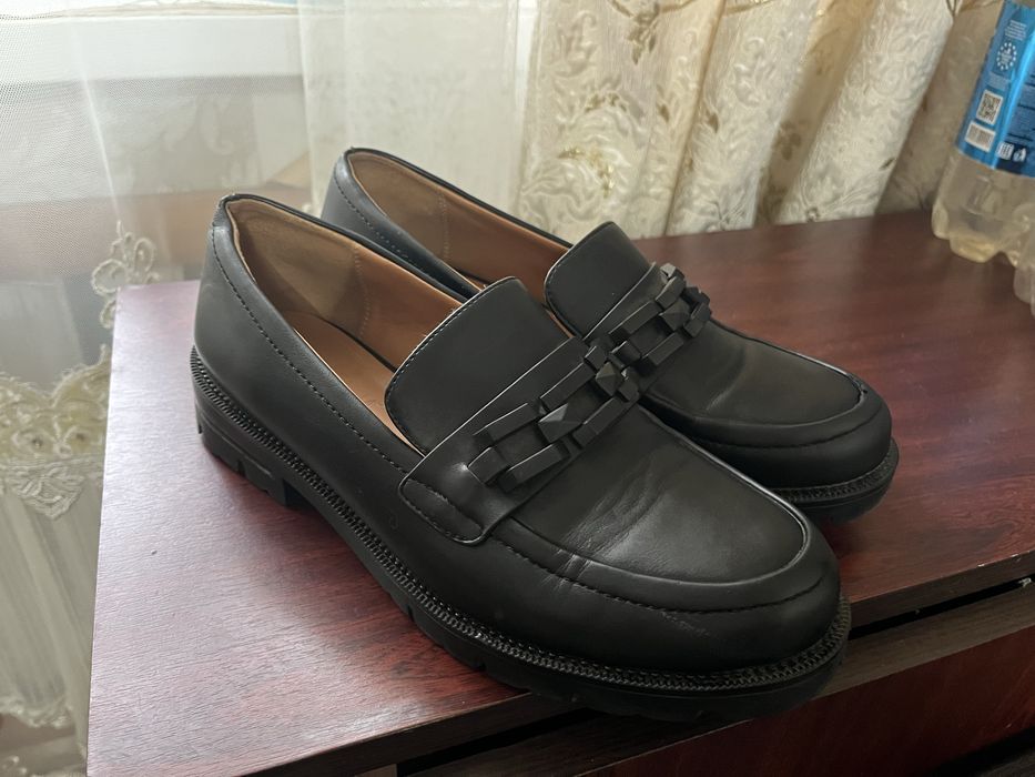 Продам кожаные туфли