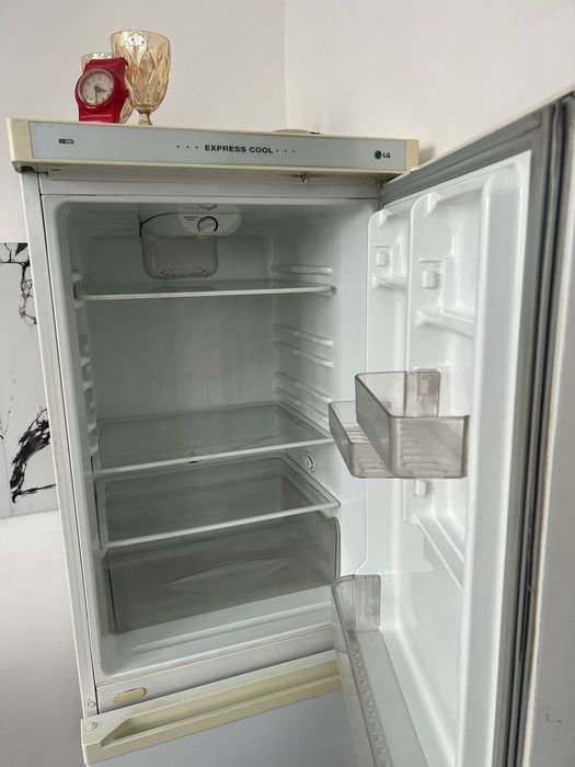 Холодильник  LG , б/у в рабочем состоянии,