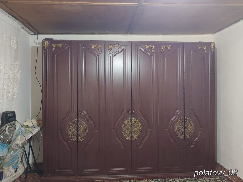 shkaf sotiladi ideal arzonga